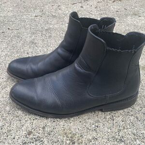 Thursday Chelsea Boots